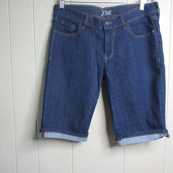 Old Navy Denim Shorts 8 Bermuda Blue Roll Cuff Hem - Picture 4 of 16